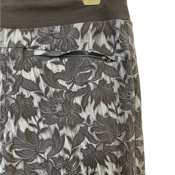 Athleta Trekkie North Jogger Pants Zip Pockets Blue Floral Print Womens Size 12 - Picture 6 of 12